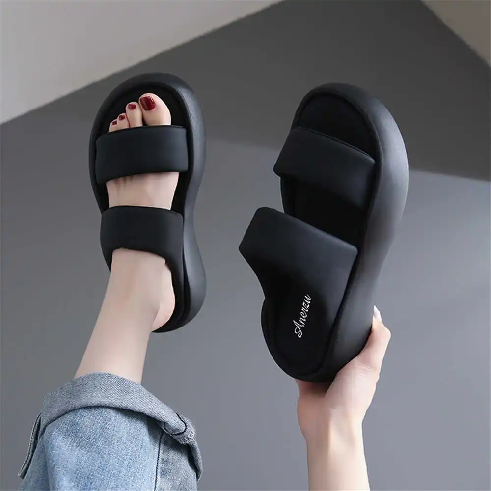 High Tech Office Room - Size 39 Strips Summer Shoes Sale