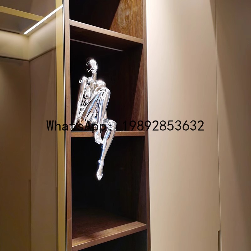High-end tech-inspired decor f - High Tech Office Room ulasan dan harga